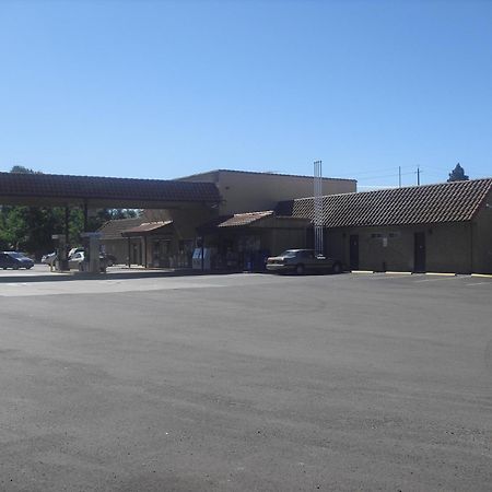 Creekside Lodge Kelseyville Exterior photo