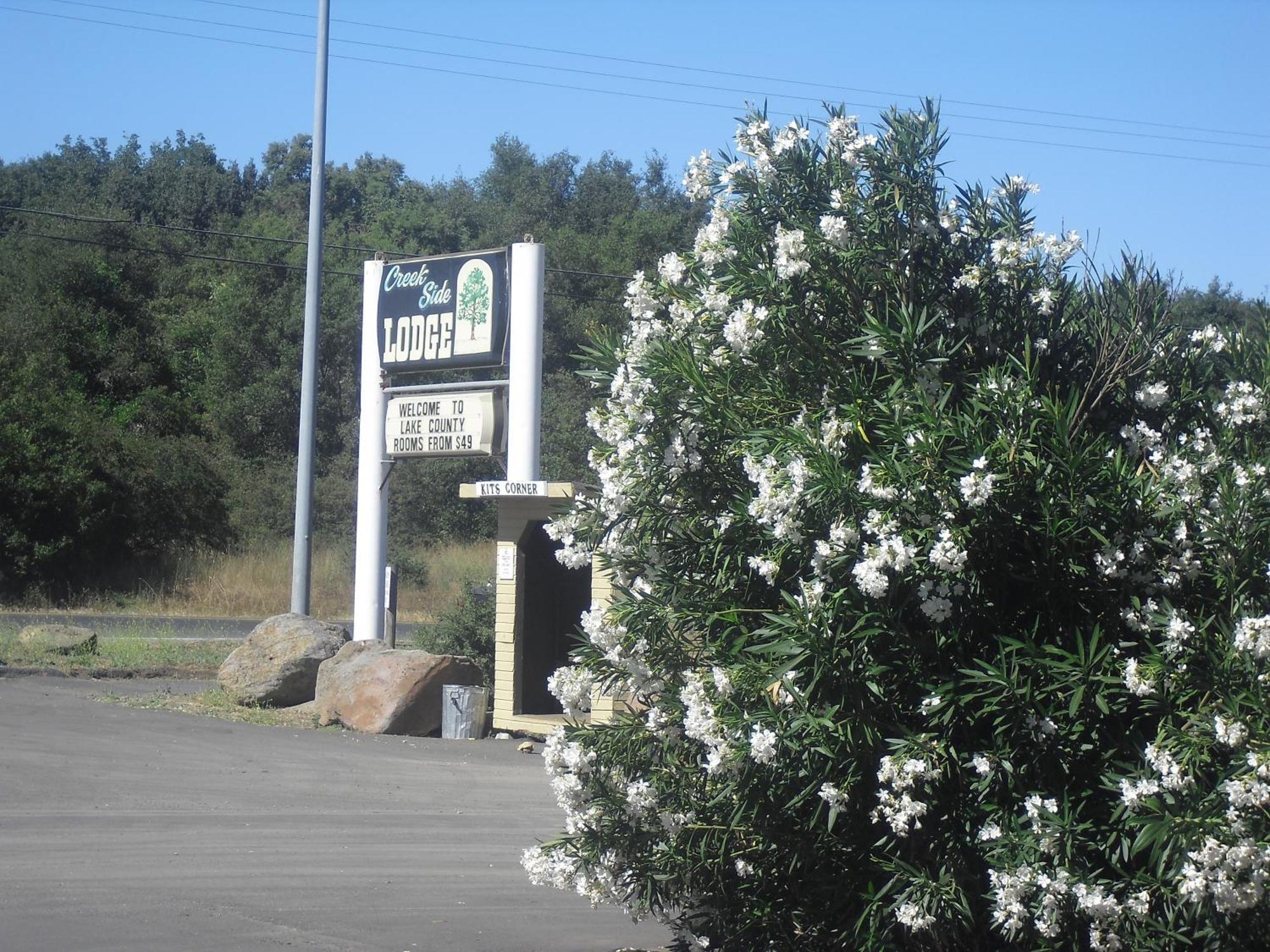 Creekside Lodge Kelseyville Exterior photo